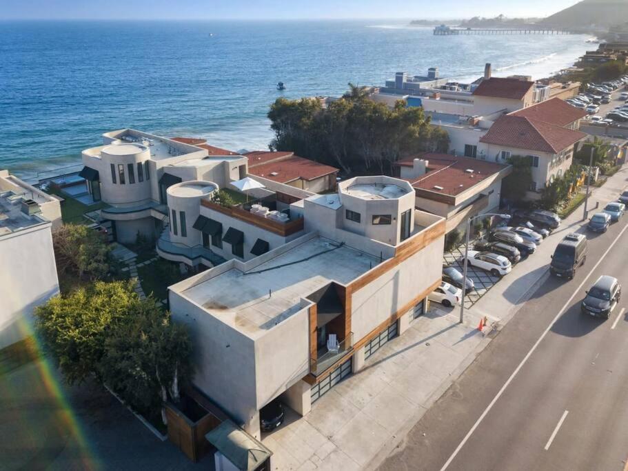 Malibu Sand Carbon Beach Suites Zewnętrze zdjęcie
