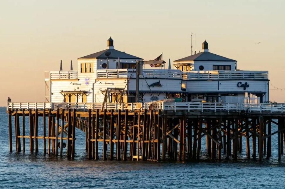 Malibu Sand Carbon Beach Suites Zewnętrze zdjęcie