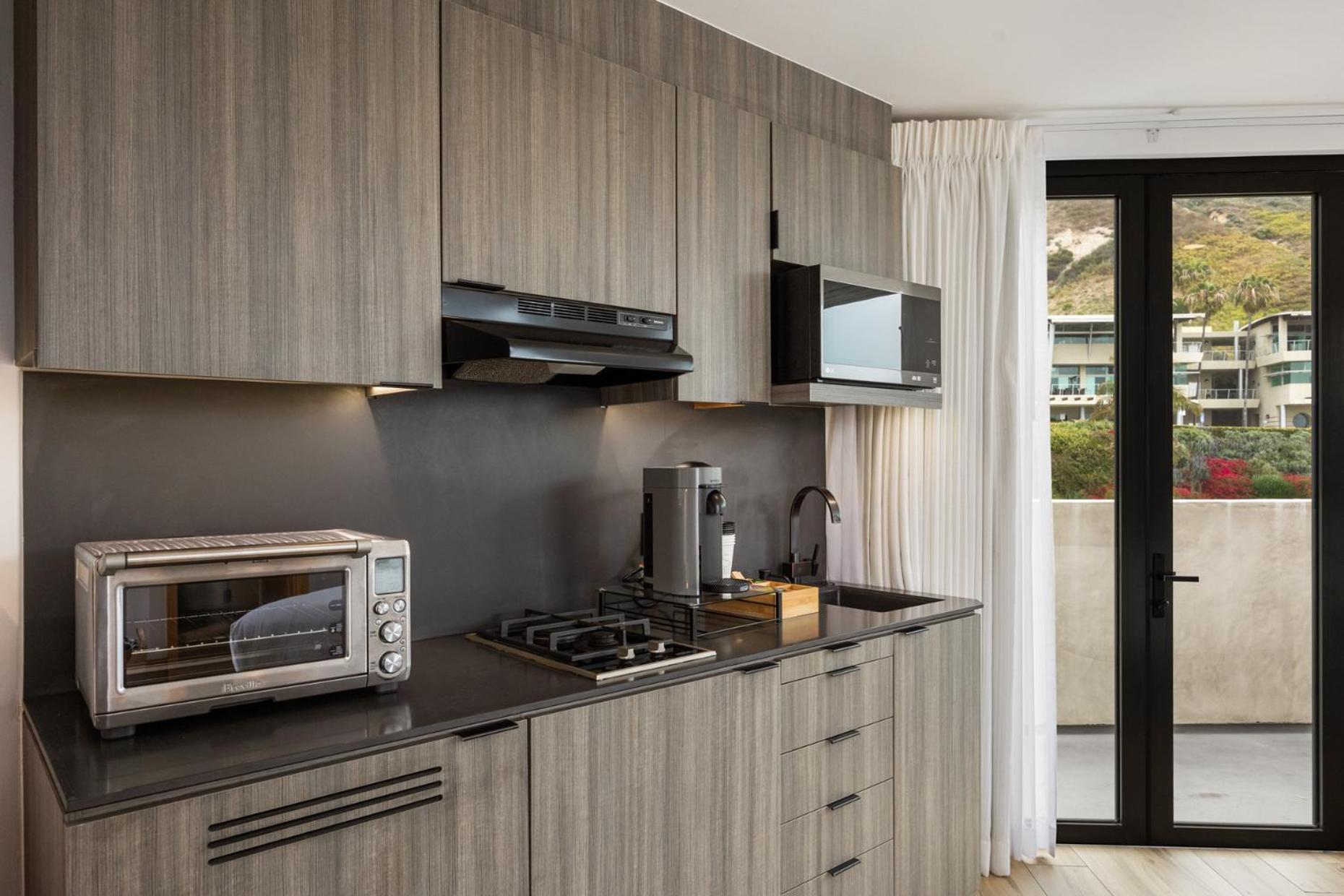 Malibu Sand Carbon Beach Suites Zewnętrze zdjęcie